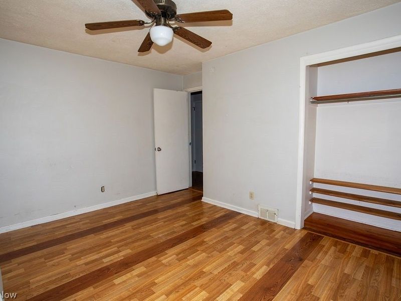 551 Moherman Avenue, Youngstown, OH 44509 Photo 24