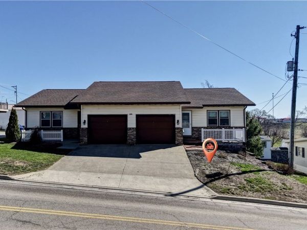 5520 S Market Street, Unit B, Millersburg, OH 44610