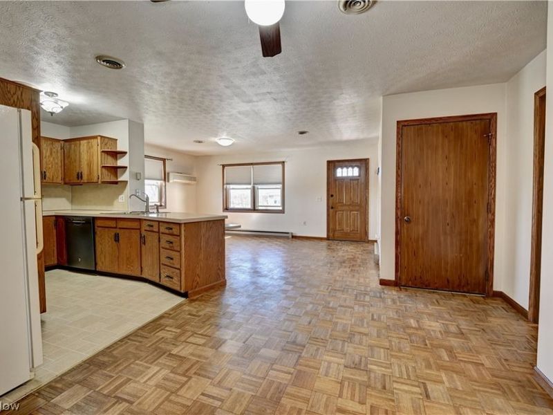 5520 S Market Street, Unit B, Millersburg, OH 44610 Photo 11