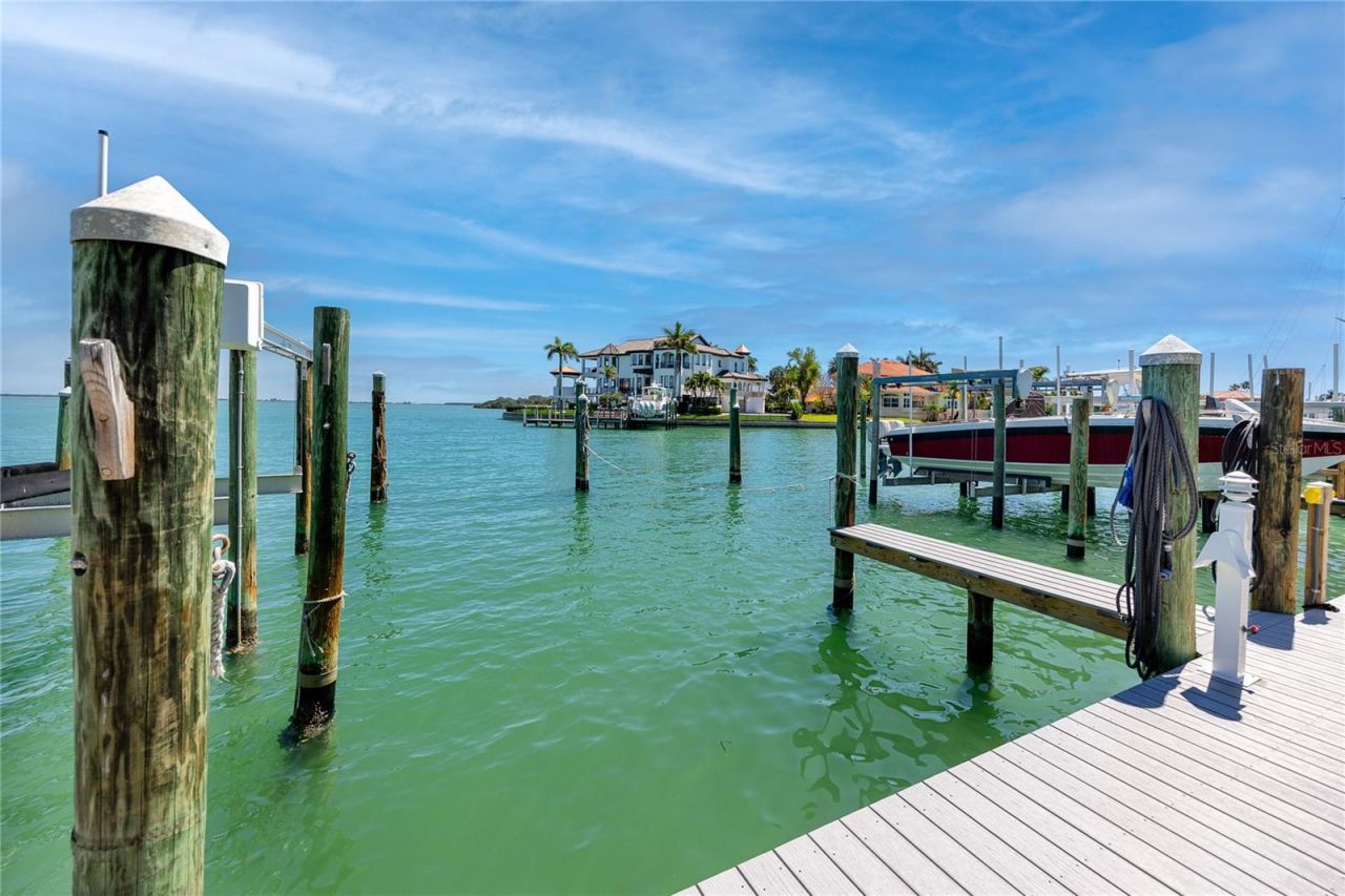 363 Pinellas Bayway S, Unit 48, Tierra Verde, FL 33715 Photo