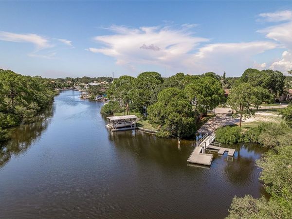 14 BAYWOOD DRIVE, PALM HARBOR, FL 34683