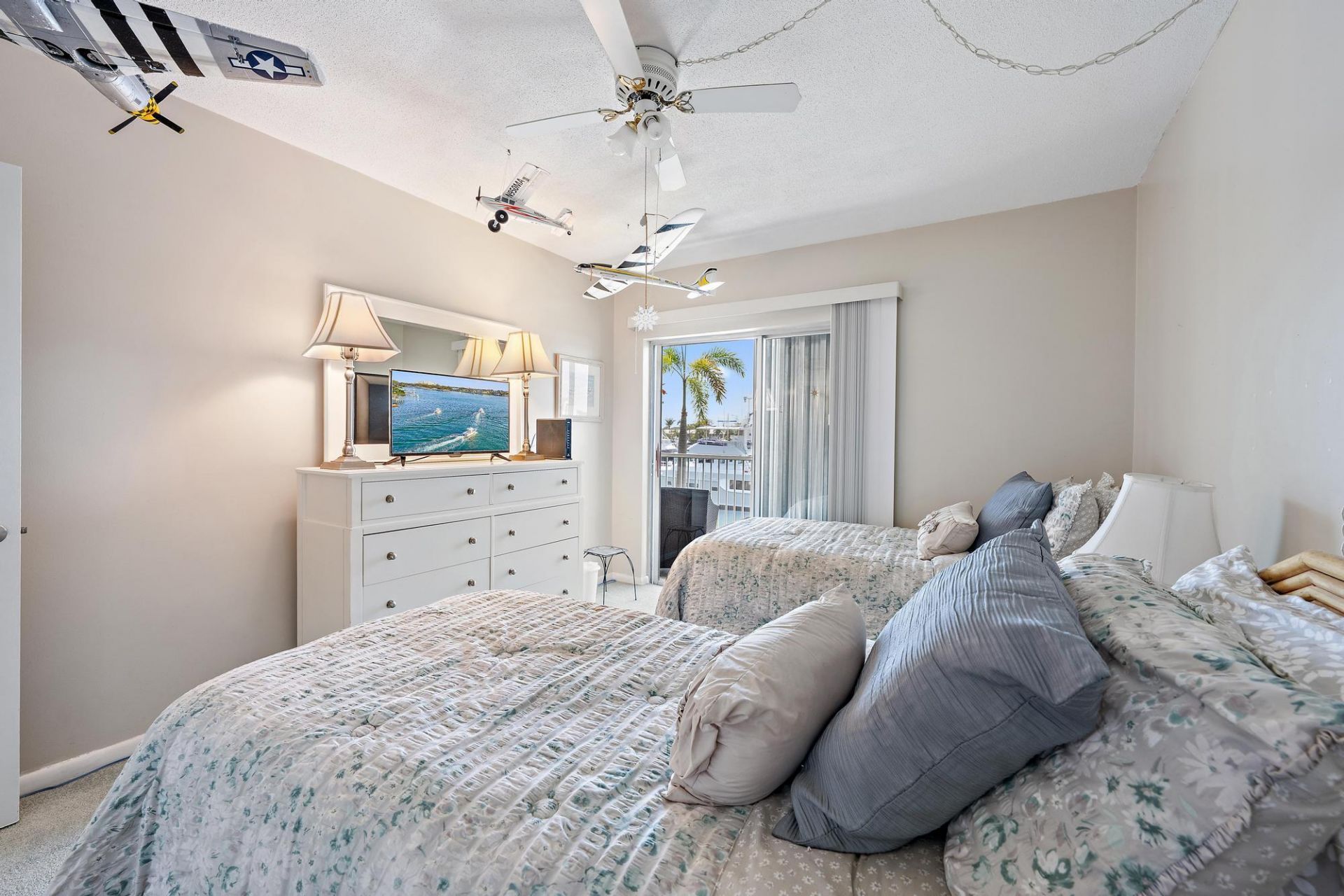 37 Yacht Club Drive, Unit 210, North Palm Beach, FL 33408 Photo