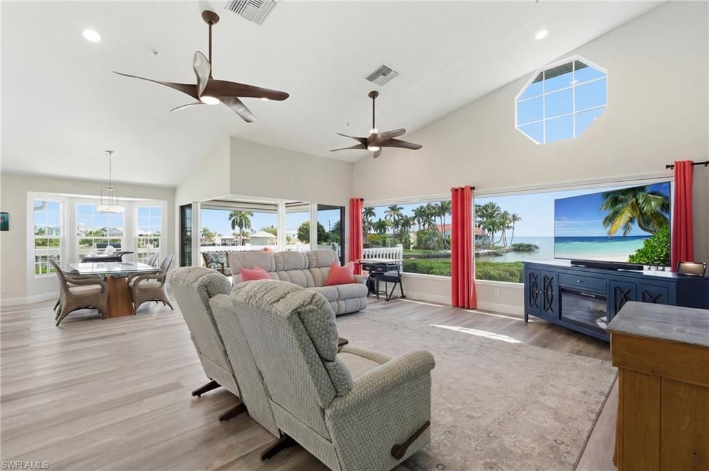 2230 Palm Ave, Saint James City, FL 33956 Photo