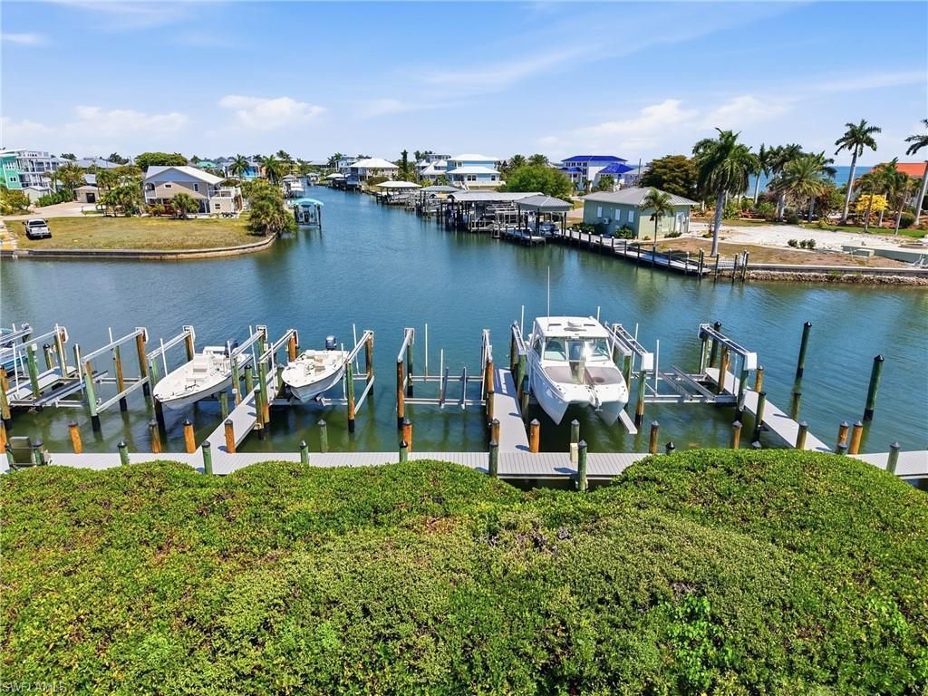 2230 Palm Ave, Saint James City, FL 33956 Photo