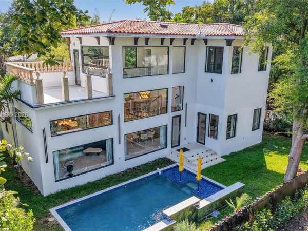 941 NE 119th St , Biscayne Park, FL 33161