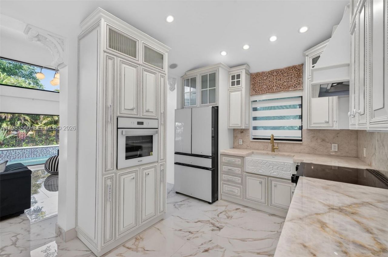 941 NE 119th St , Biscayne Park, FL 33161 Photo