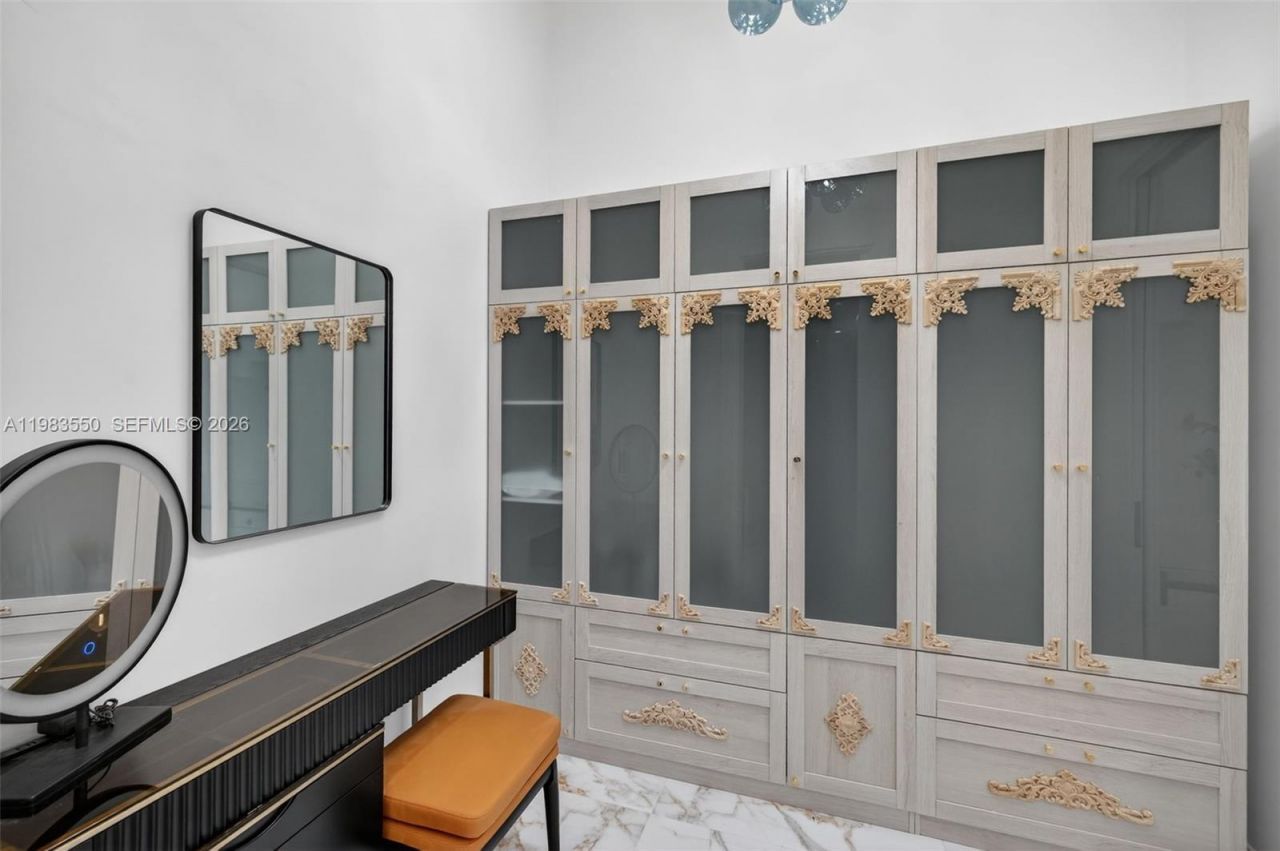 941 NE 119th St , Biscayne Park, FL 33161 Photo