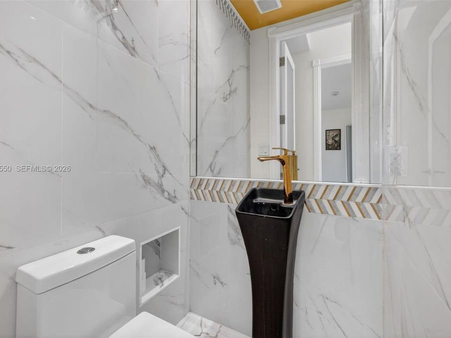 Property Image 70