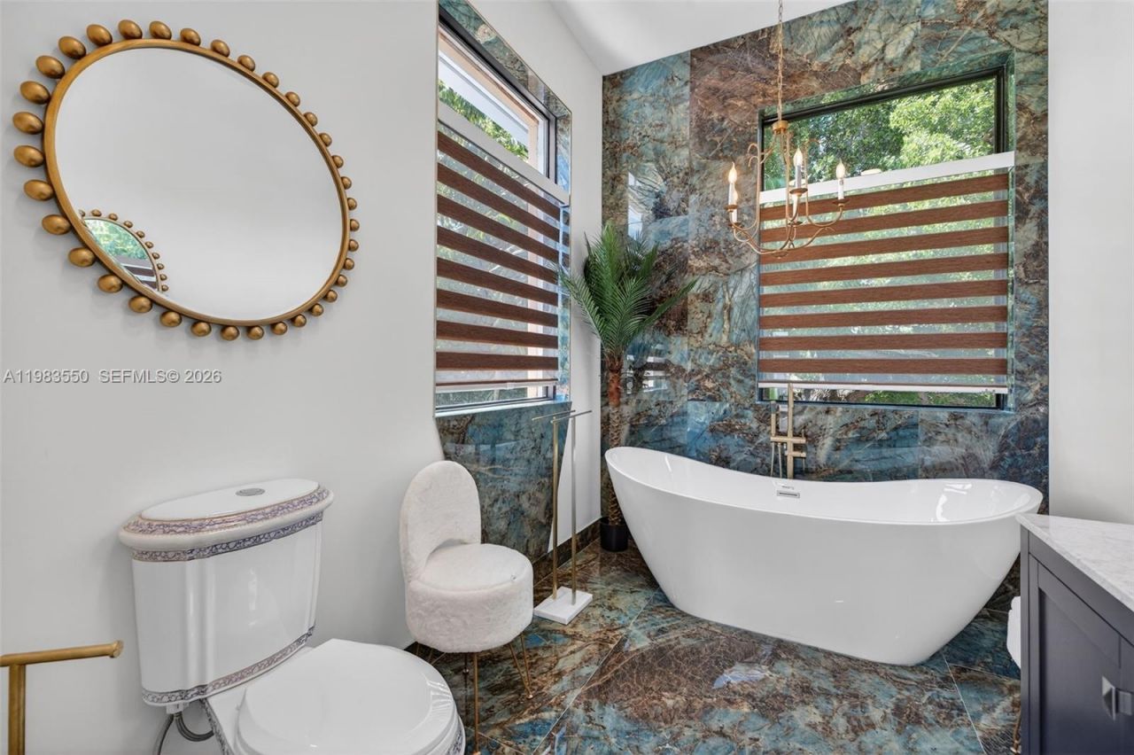 941 NE 119th St , Biscayne Park, FL 33161 Photo