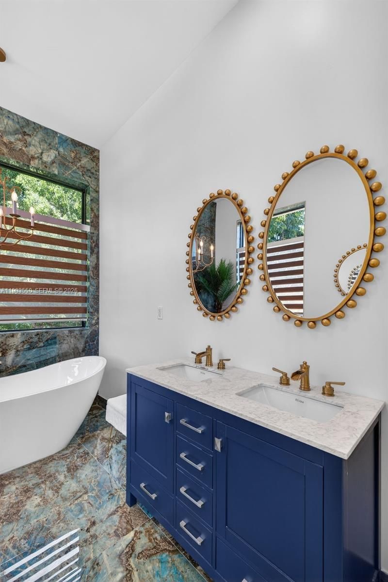 941 NE 119th St , Biscayne Park, FL 33161 Photo