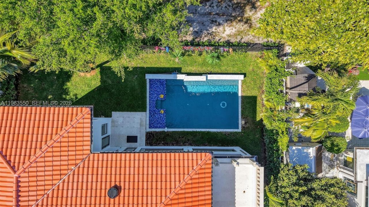 941 NE 119th St , Biscayne Park, FL 33161 Photo