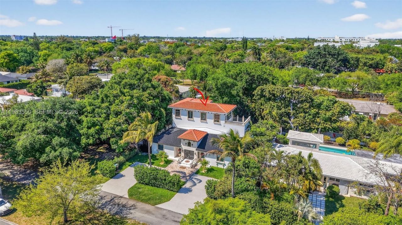 941 NE 119th St , Biscayne Park, FL 33161 Photo