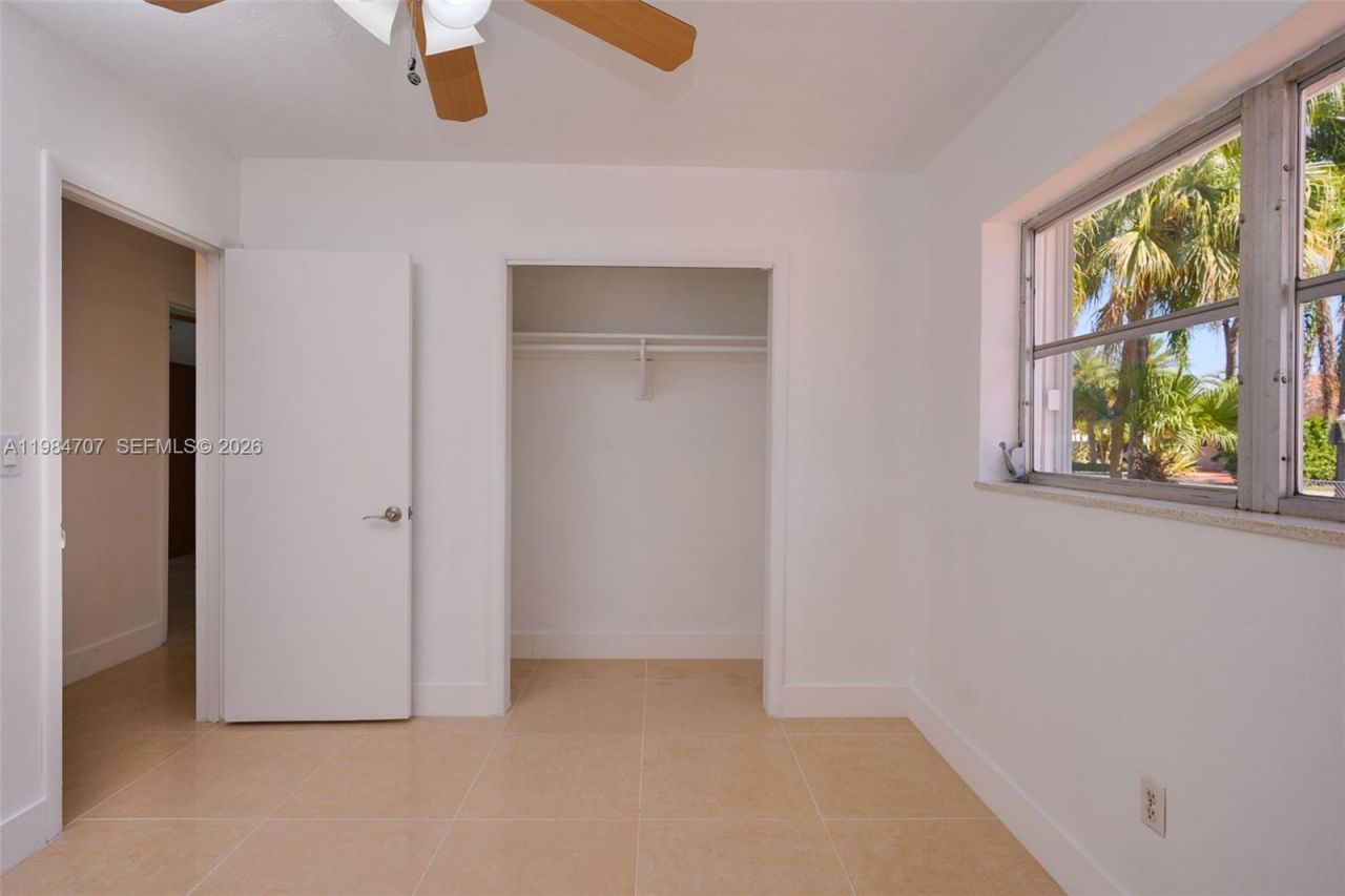 10521 SW 41st Ter , Miami, FL 33165 Photo