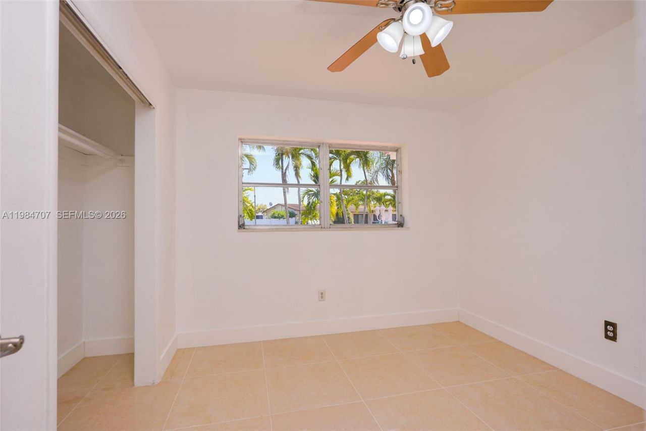 10521 SW 41st Ter , Miami, FL 33165 Photo