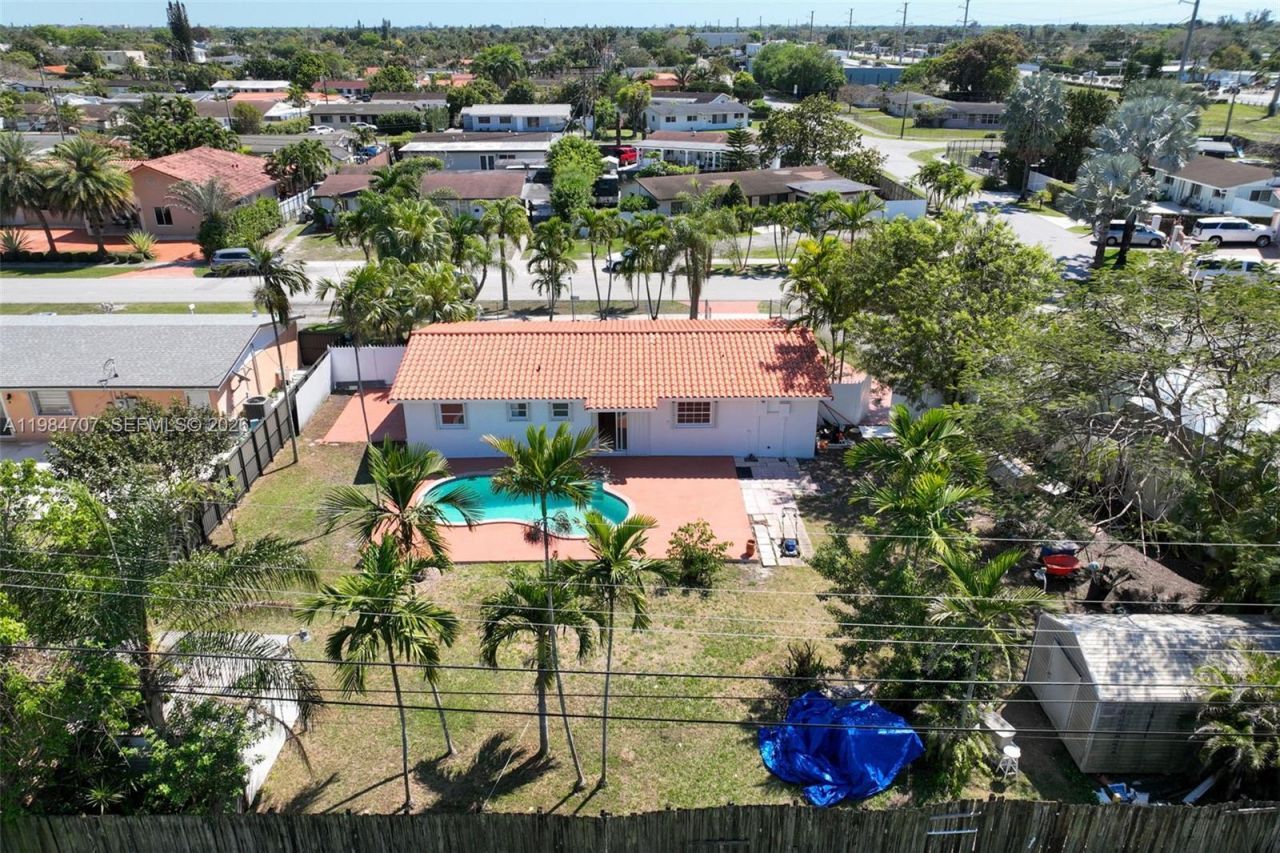 10521 SW 41st Ter , Miami, FL 33165 Photo