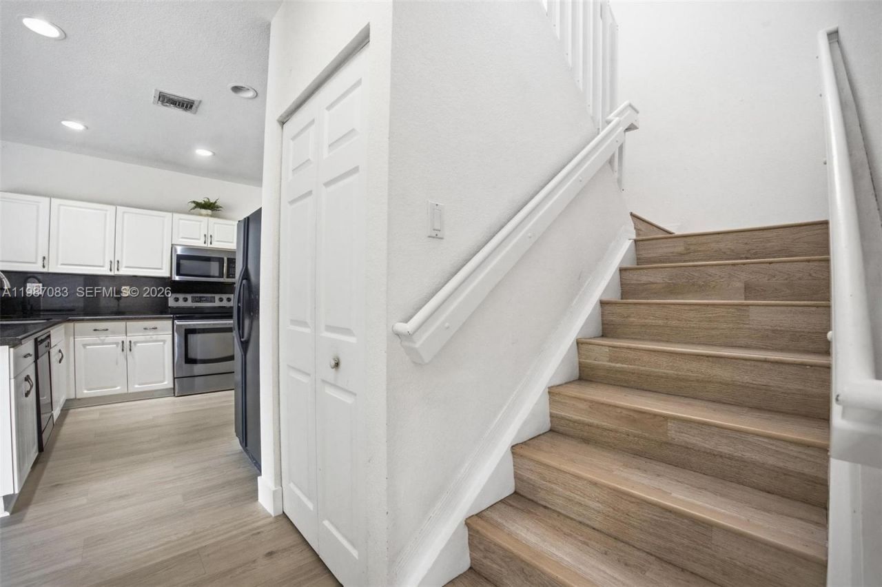 16131 SW 151st Ter , Miami, FL 33196 Photo