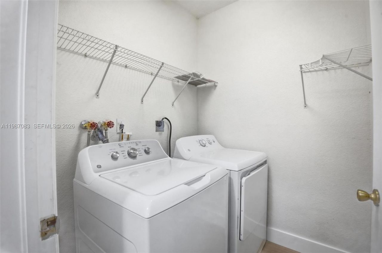 16131 SW 151st Ter , Miami, FL 33196 Photo