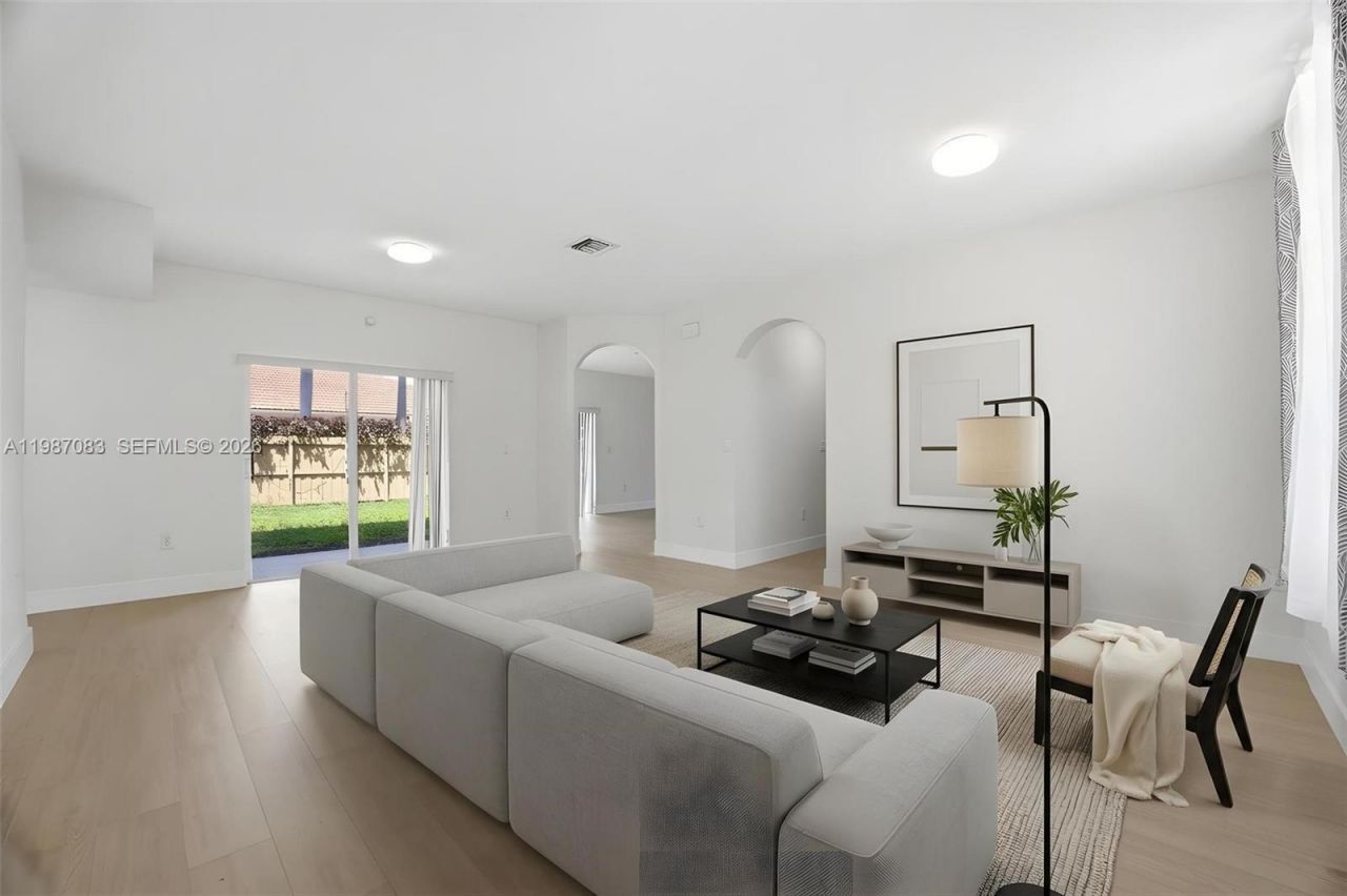 16131 SW 151st Ter , Miami, FL 33196 Photo