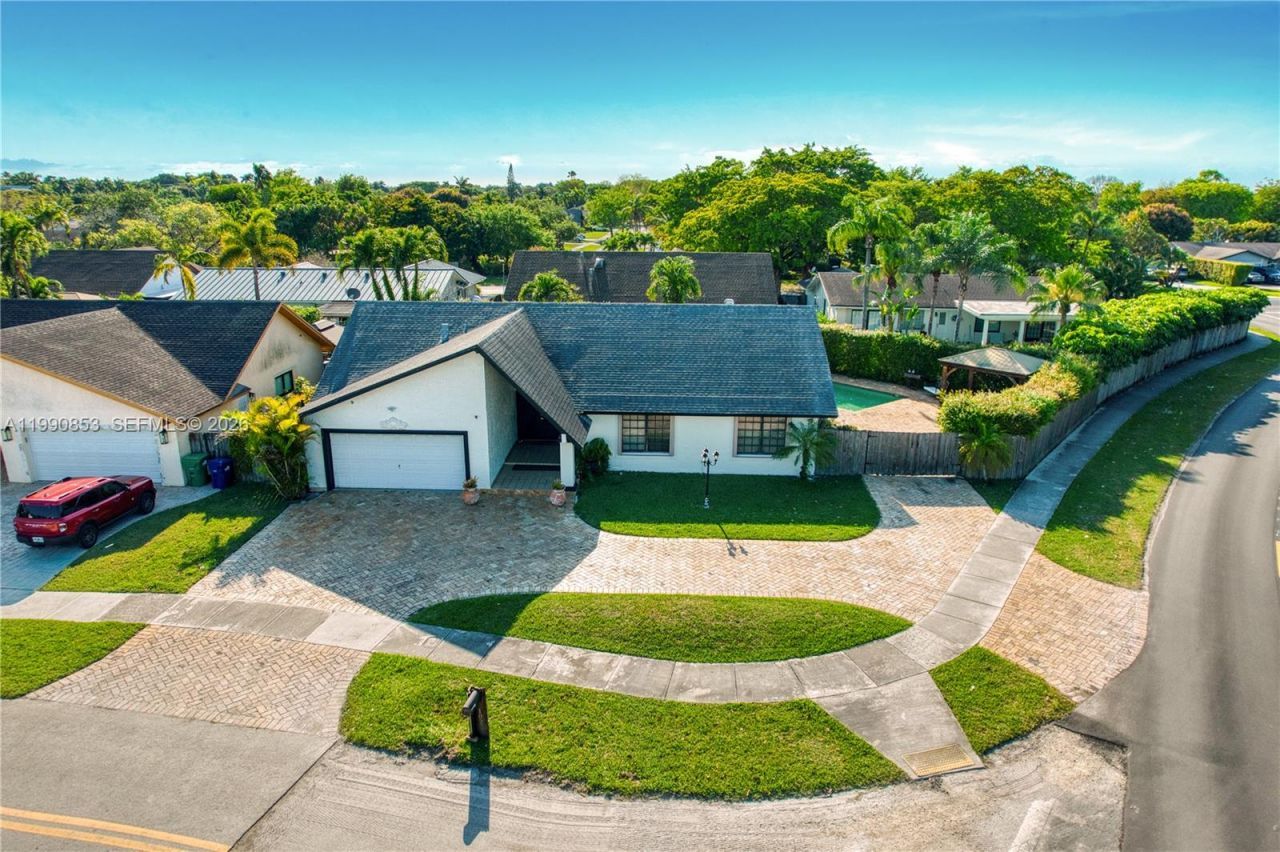 10224 SW 131st Ct , Miami, FL 33186 Photo