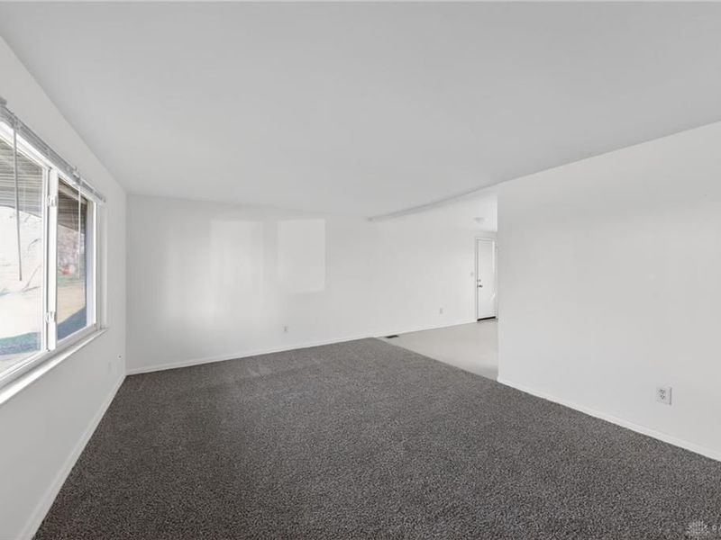 6348 Longford Road, Huber Heights, OH 45424 Photo 6