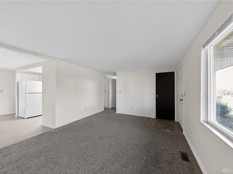 6348 Longford Road, Huber Heights, OH 45424 Photo 9