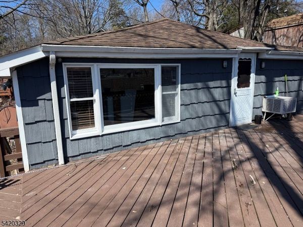 9 Mac Donald Rd, West Milford, NJ 07421