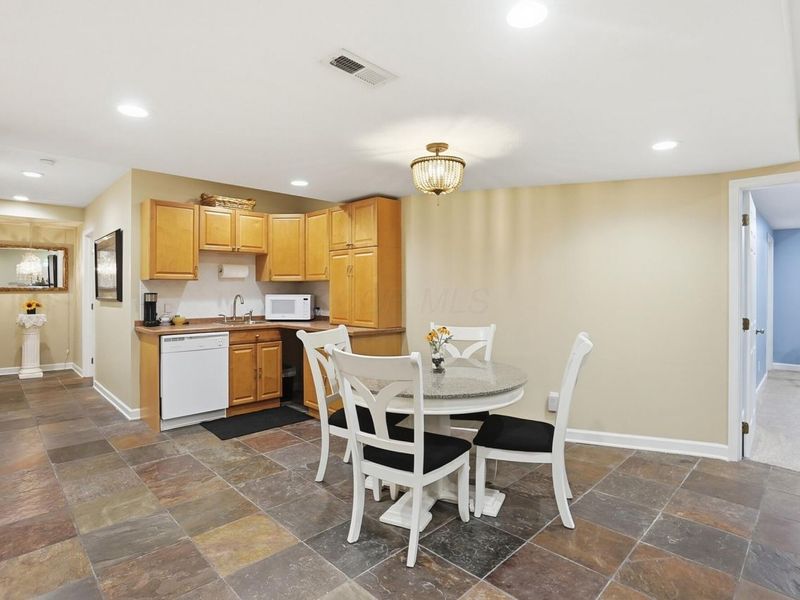 7524 Center Green Drive, Westerville, OH 43082 Photo 36