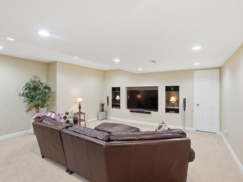 7524 Center Green Drive, Westerville, OH 43082 Photo 39