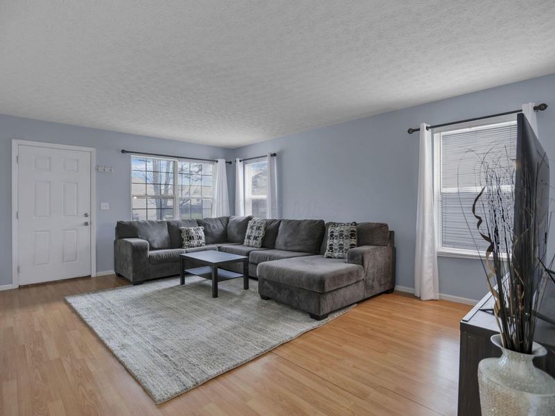 7883 Crawford Farms Drive, Blacklick, OH 43004 Photo 10