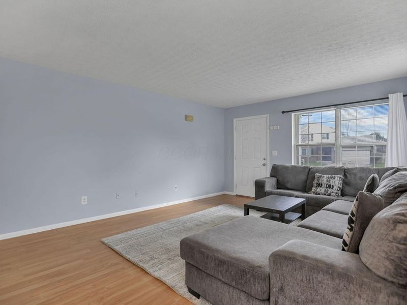 7883 Crawford Farms Drive, Blacklick, OH 43004 Photo 11