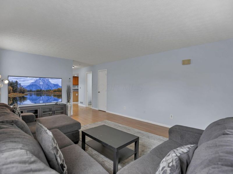 7883 Crawford Farms Drive, Blacklick, OH 43004 Photo 12