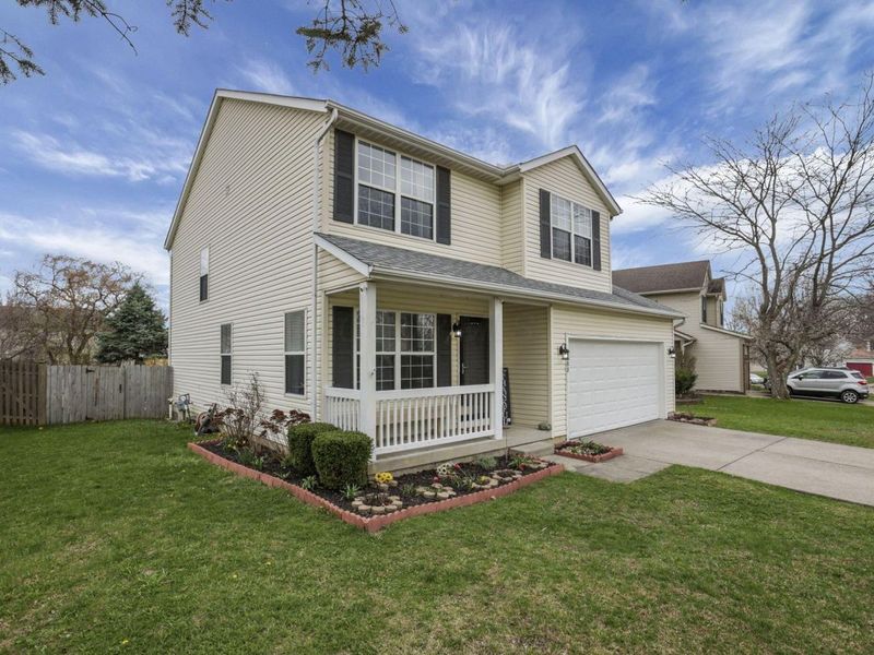 7883 Crawford Farms Drive, Blacklick, OH 43004 Photo 2