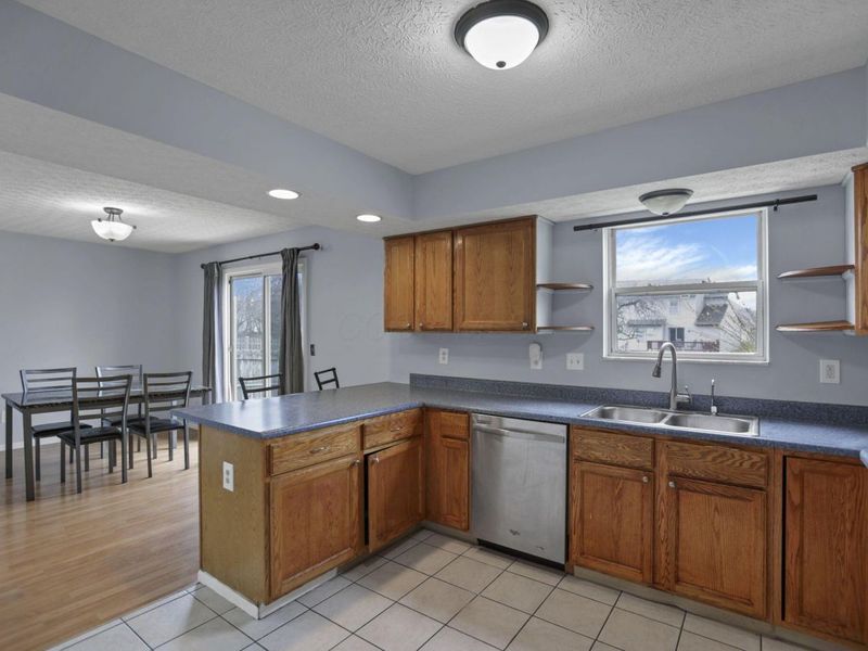 7883 Crawford Farms Drive, Blacklick, OH 43004 Photo 20