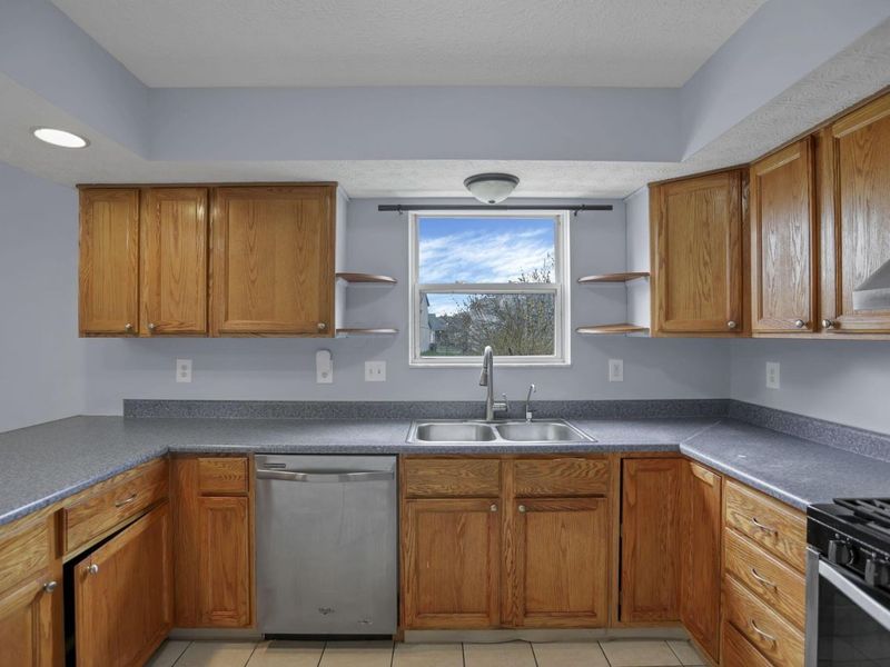 7883 Crawford Farms Drive, Blacklick, OH 43004 Photo 23