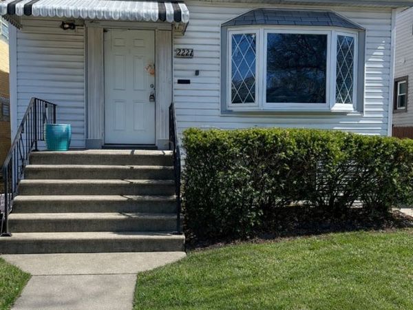 2221 N 73rd Court , Elmwood Park, IL 60707