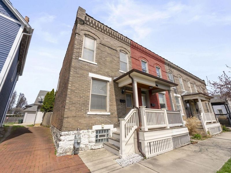 252 E 2nd Avenue, Columbus, OH 43201 Photo 3