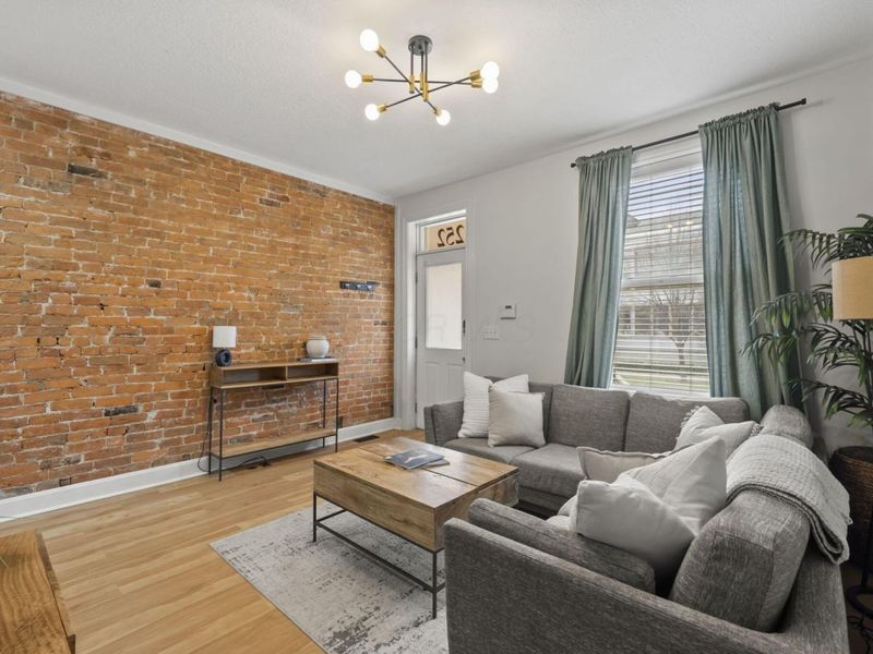 252 E 2nd Avenue, Columbus, OH 43201 Photo 6