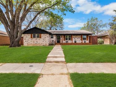 6211 Symphony Lane, Dallas, TX 75227