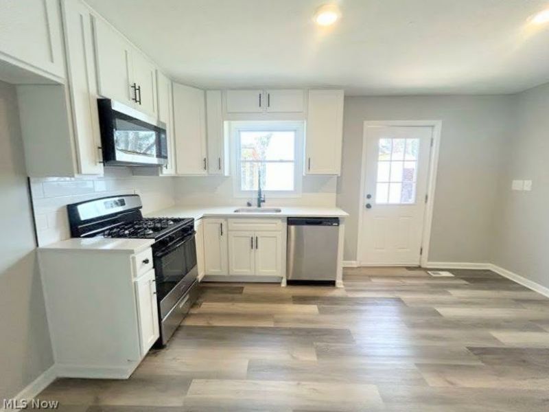 3834 Morley Drive, Kent, OH 44240 Photo 4