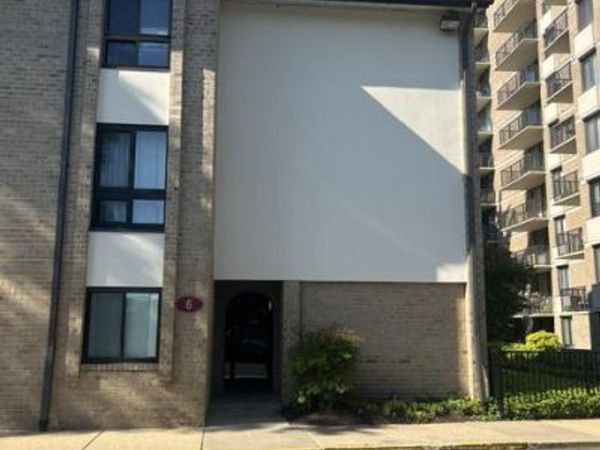 6 MONROE STREET, Unit 6-301, ROCKVILLE, MD 20850