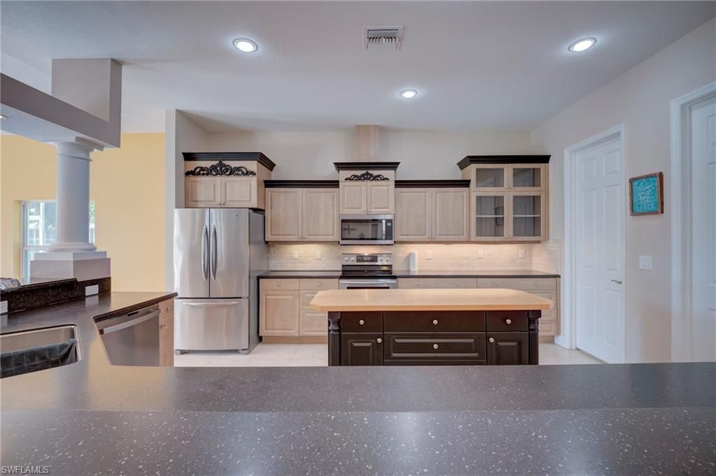 638 Parkdale Blvd, Lehigh Acres, FL 33974 Photo