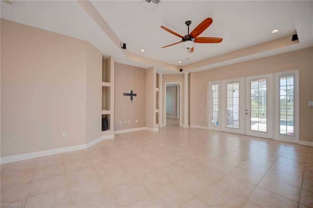 638 Parkdale Blvd, Lehigh Acres, FL 33974 Photo