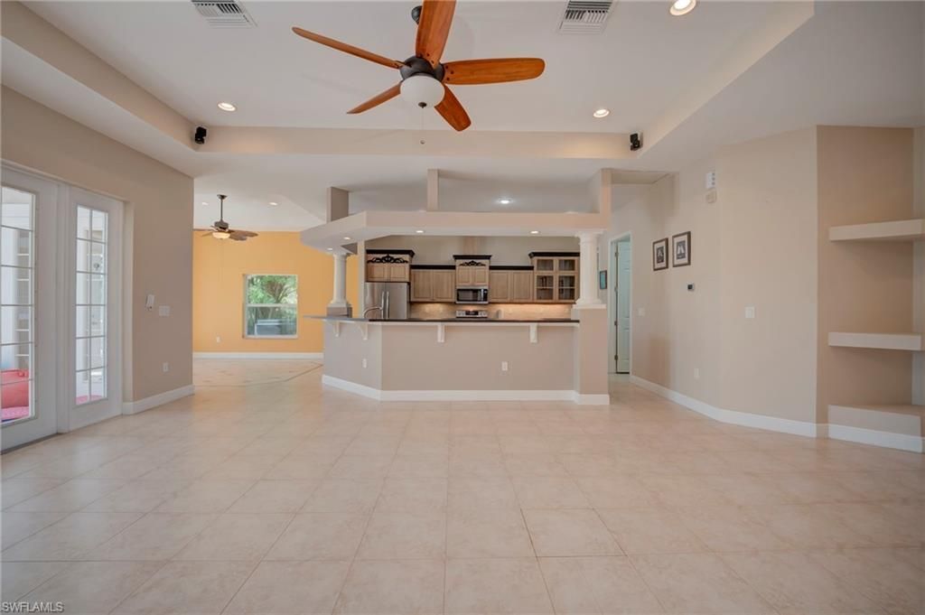 638 Parkdale Blvd, Lehigh Acres, FL 33974 Photo