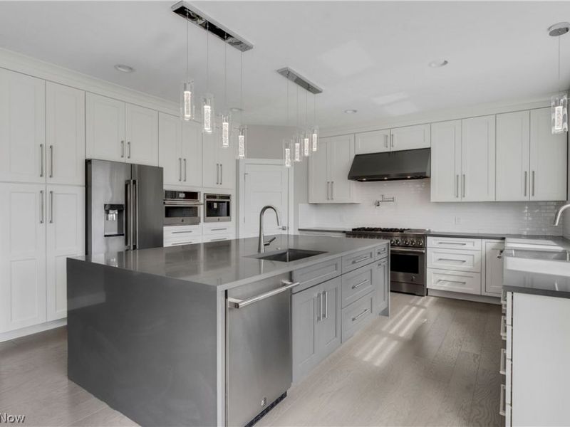 26650 Hurlingham Road, Beachwood, OH 44122 Photo 12