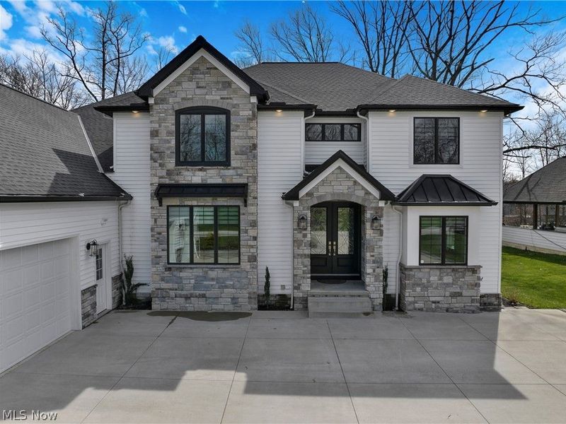 26650 Hurlingham Road, Beachwood, OH 44122 Photo 2