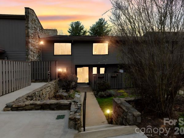515 Crowfields Lane, Asheville, NC 28803