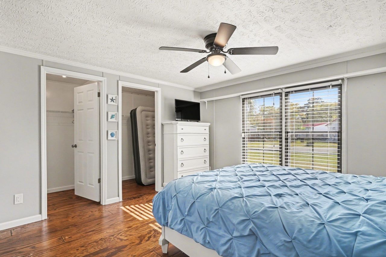 784 Lewis Ln. Photo 23