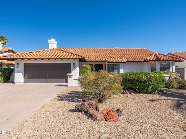 6050 E Betty Elyse Lane, Scottsdale, AZ 85254