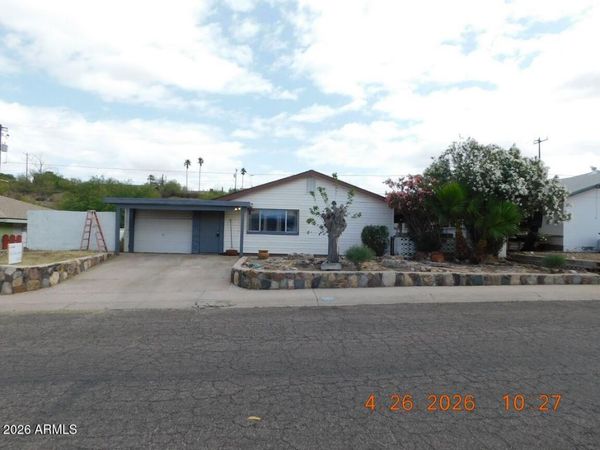 306 W DANBURY Road W, Kearny, AZ 85137