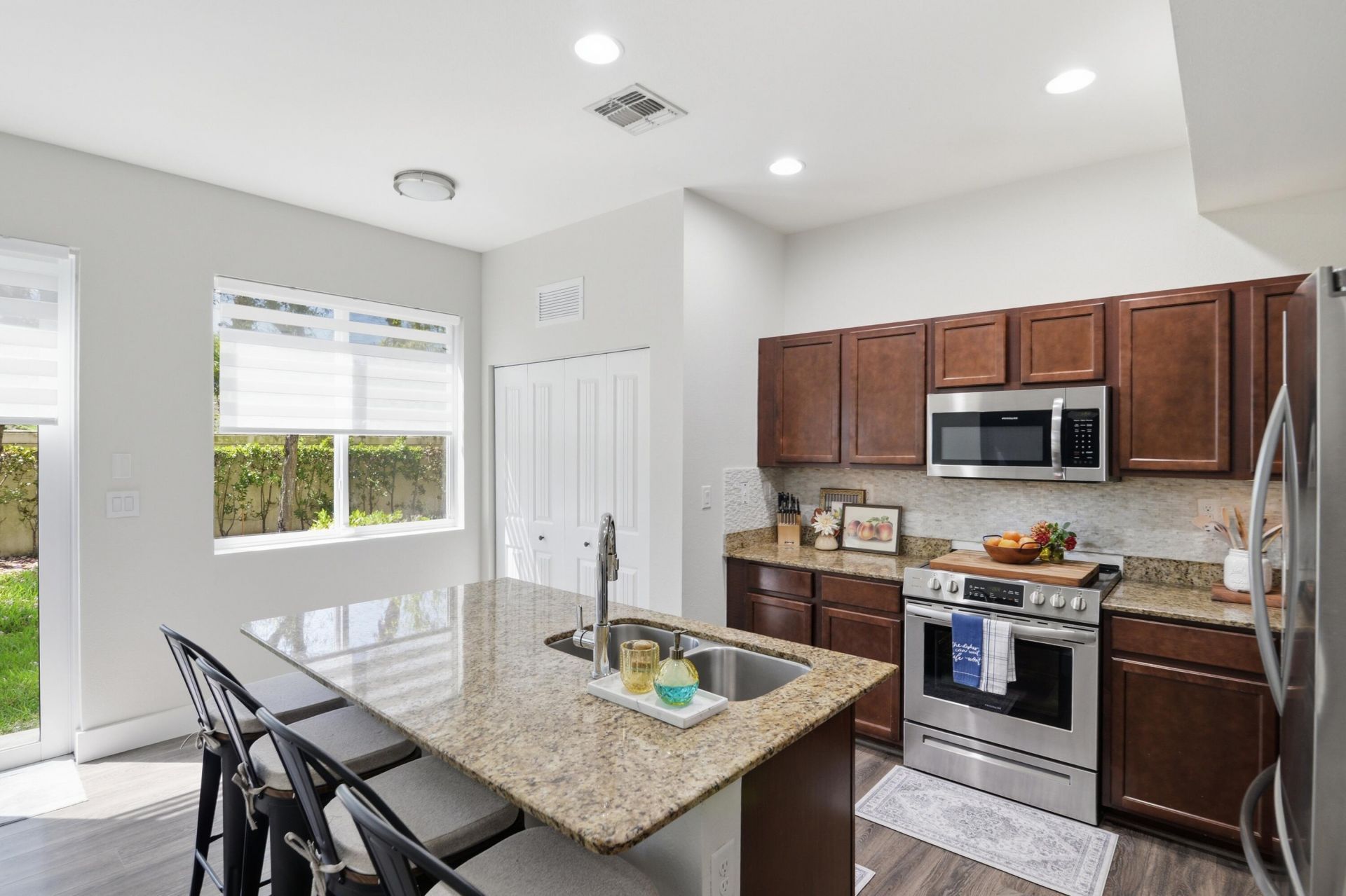 21482 NW 14th Court, Unit 21482, Miami Gardens, FL 33169 Photo